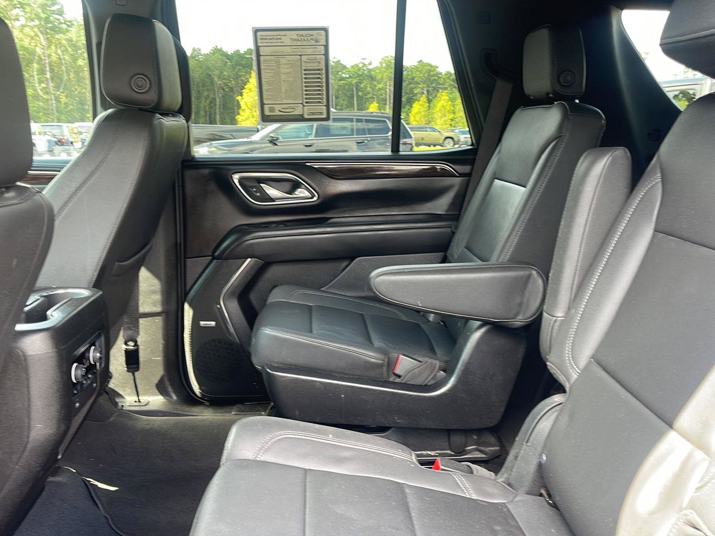 Used 2022 Chevrolet Tahoe LT w/ LT Signature Plus Package AWD/4WD image 33
