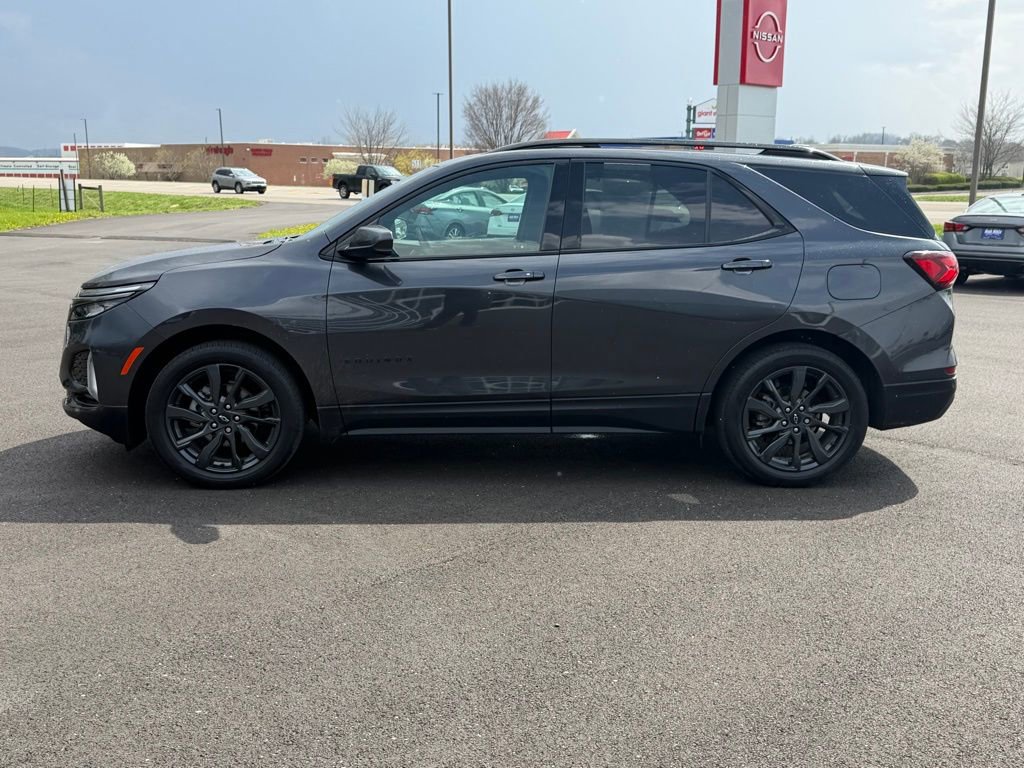 Used 2022 Chevrolet Equinox RS image 4