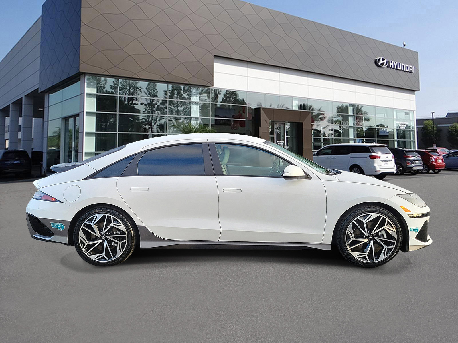 Certified 2025 Hyundai Ioniq 6 SEL image 4