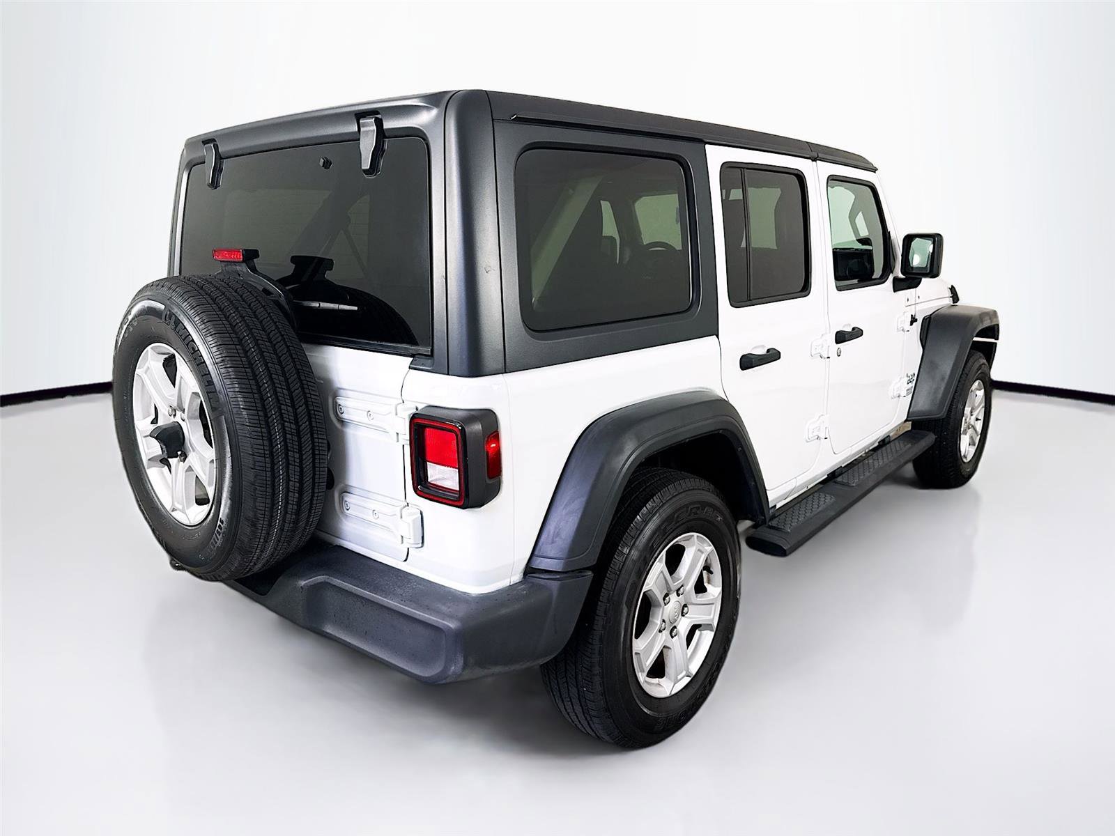 Used 2020 Jeep Wrangler Unlimited Sport S image 7