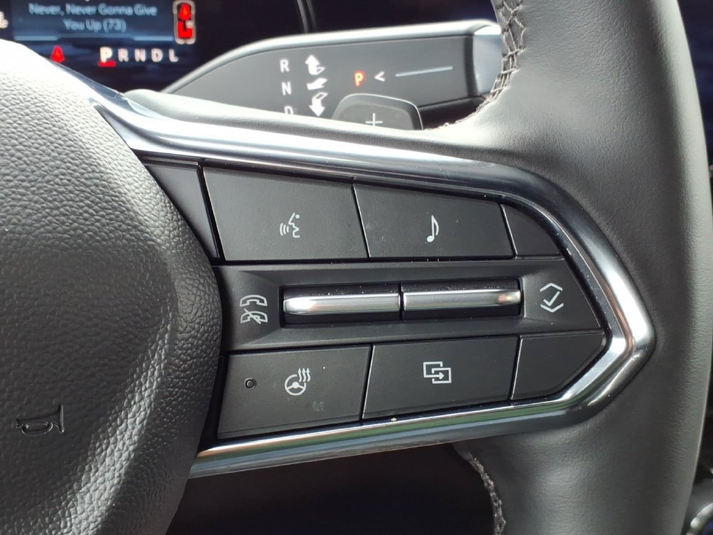 Used 2026 Chevrolet Suburban Premier AWD/4WD image 32