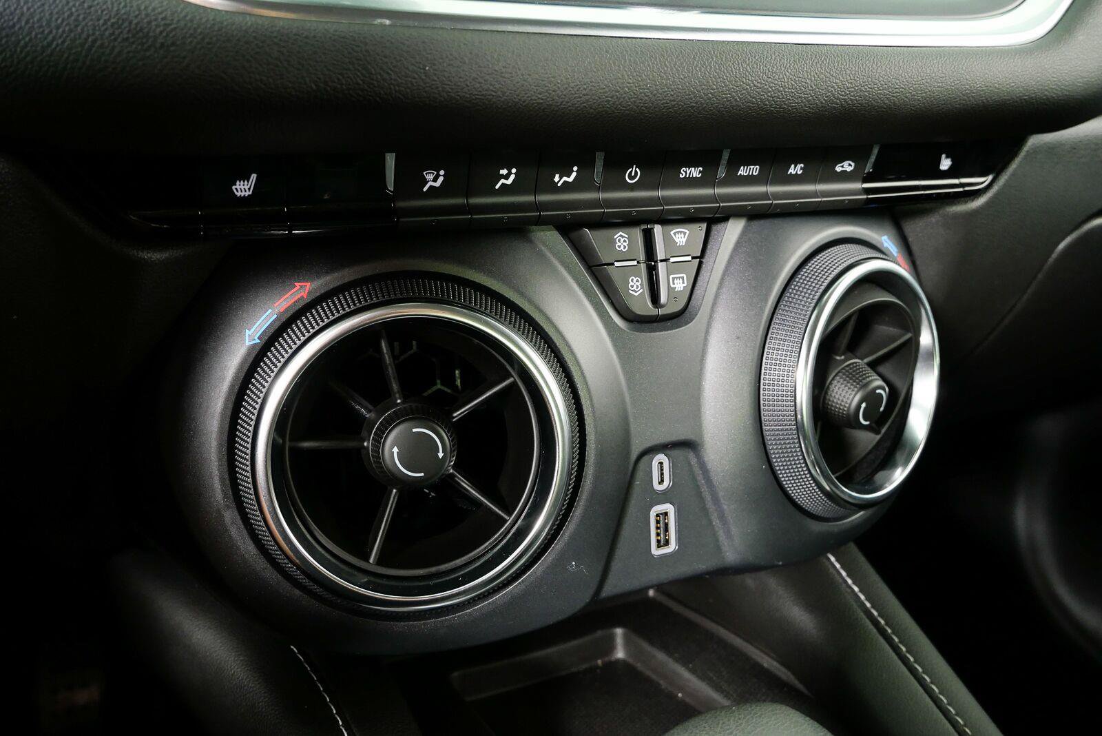 Certified 2024 Chevrolet Blazer LT w/ Convenience Package FWD image 15