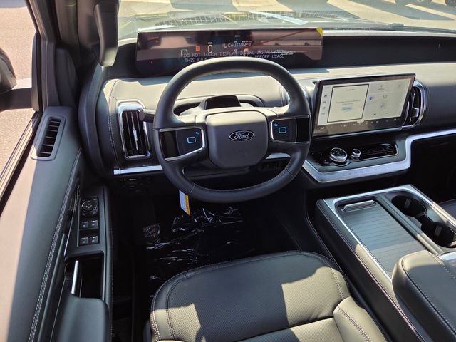 New 2026 Ford Expedition Max Platinum w/ Stealth Appearance Package AWD/4WD image 8