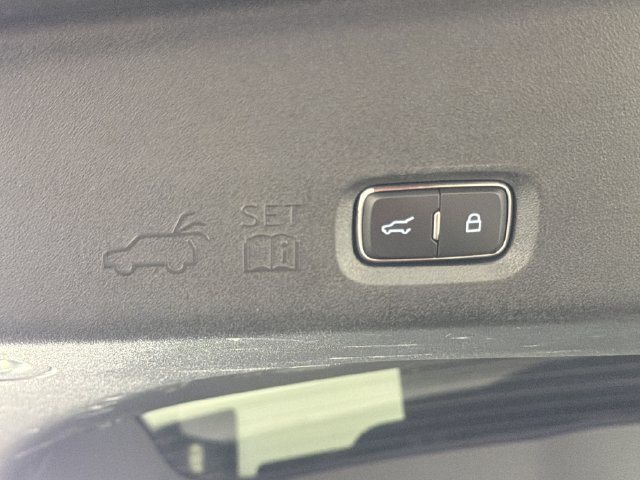 Certified 2025 Ford Expedition Active RWD image 25