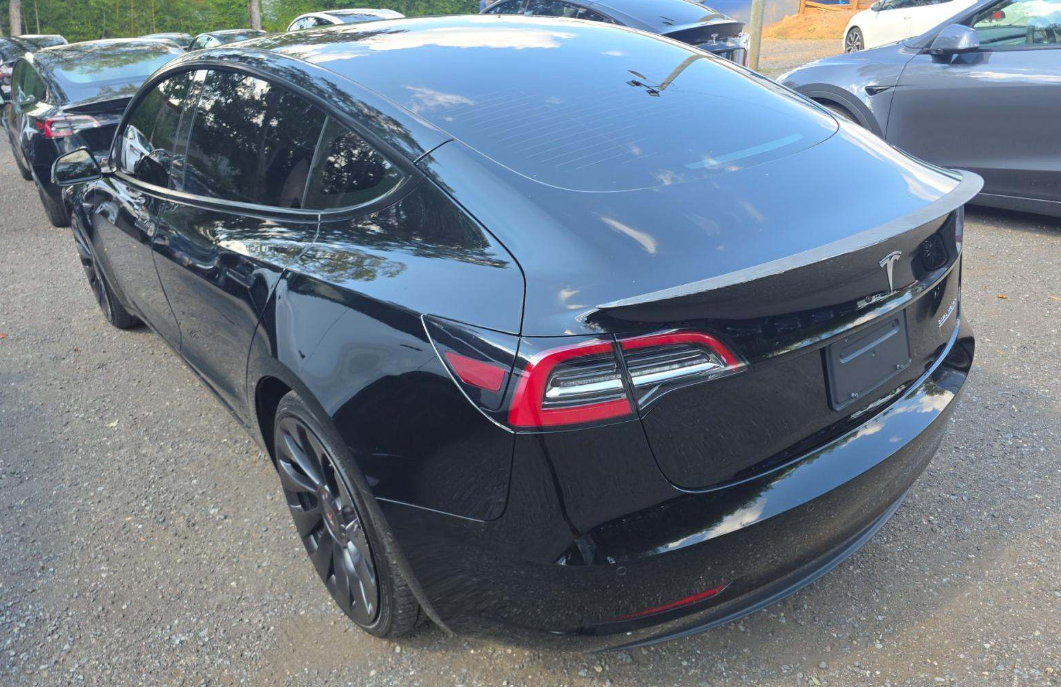 Used 2022 Tesla Model 3 Performance AWD/4WD image 2
