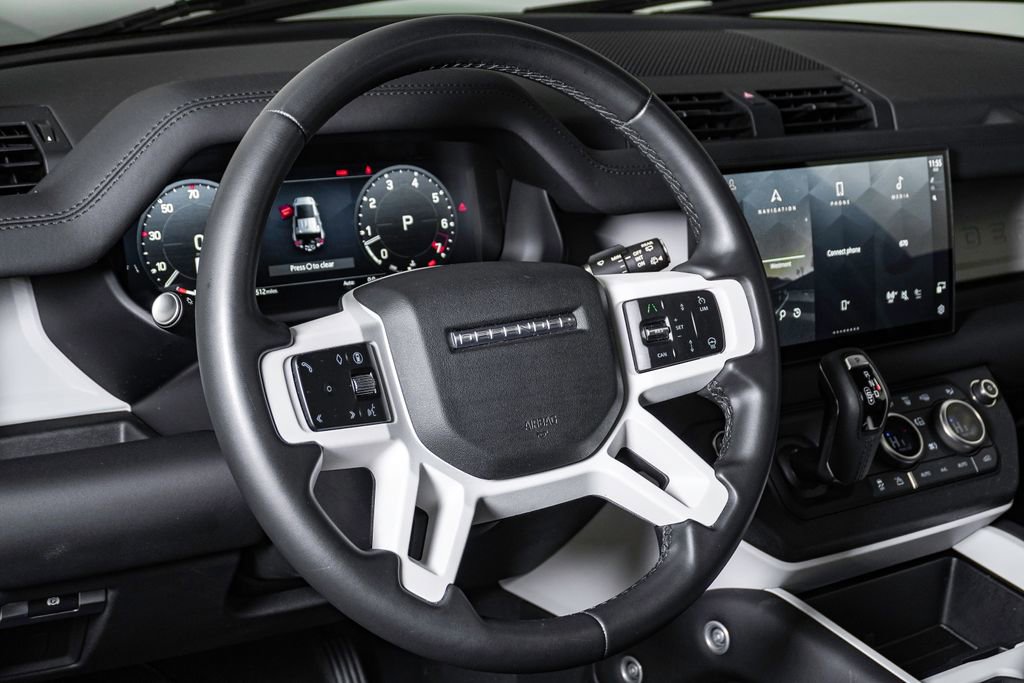 Used 2025 Land Rover Defender 110 S image 20