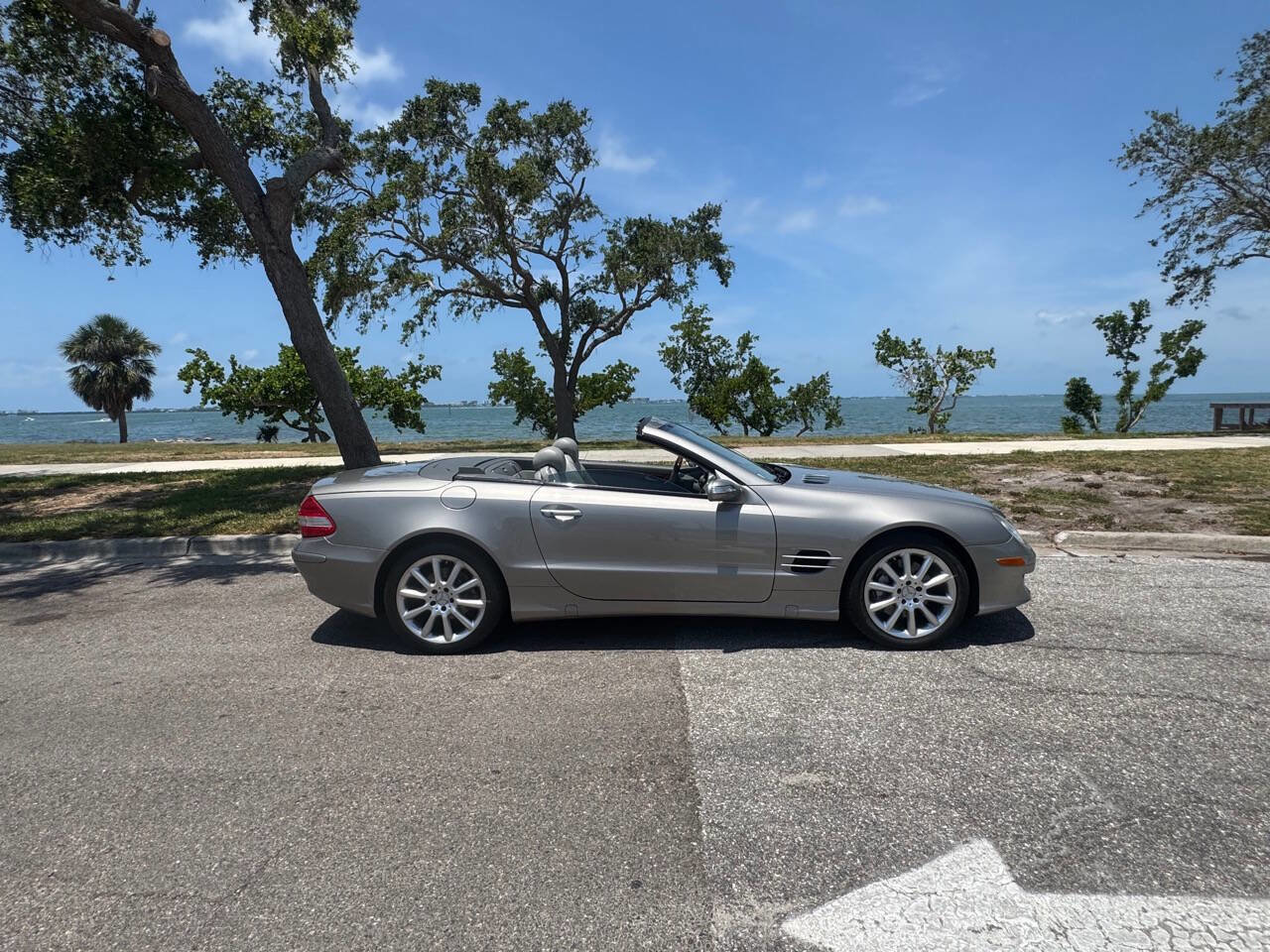 Used 2007 Mercedes-Benz SL 550 image 28