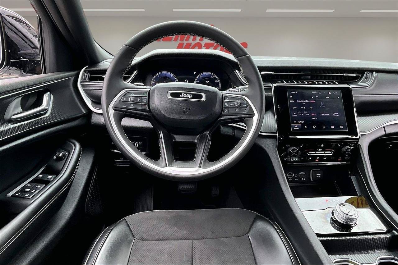 Used 2024 Jeep Grand Cherokee L Laredo AWD/4WD image 8