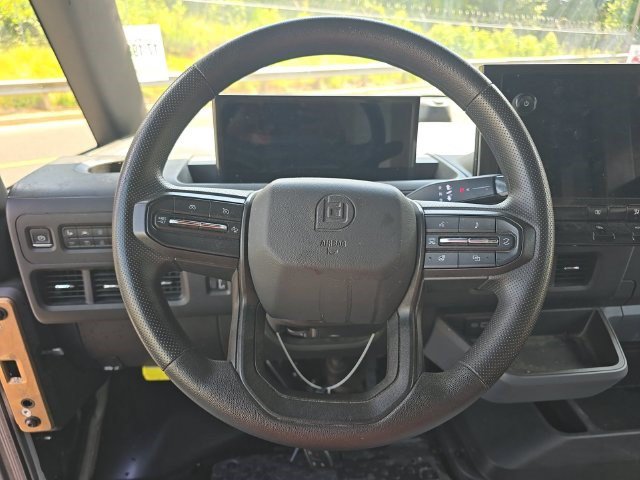 Used 2024 Chevrolet Brightdrop 600 w/ Commercial Equipment Package AWD/4WD image 8