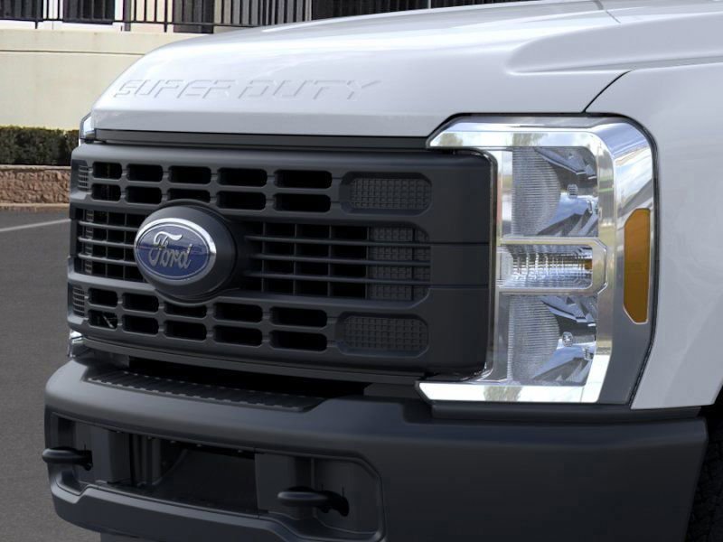 New 2026 Ford F350 XL w/ FX4 Off-Road Package image 17