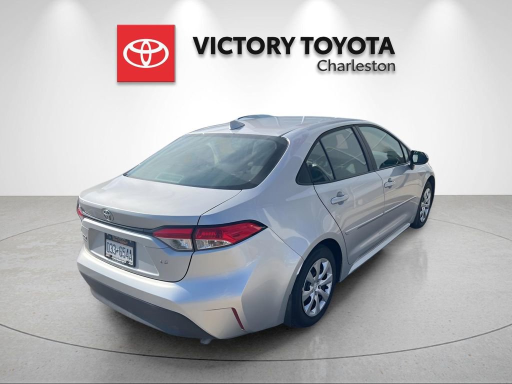 Used 2025 Toyota Corolla LE image 4