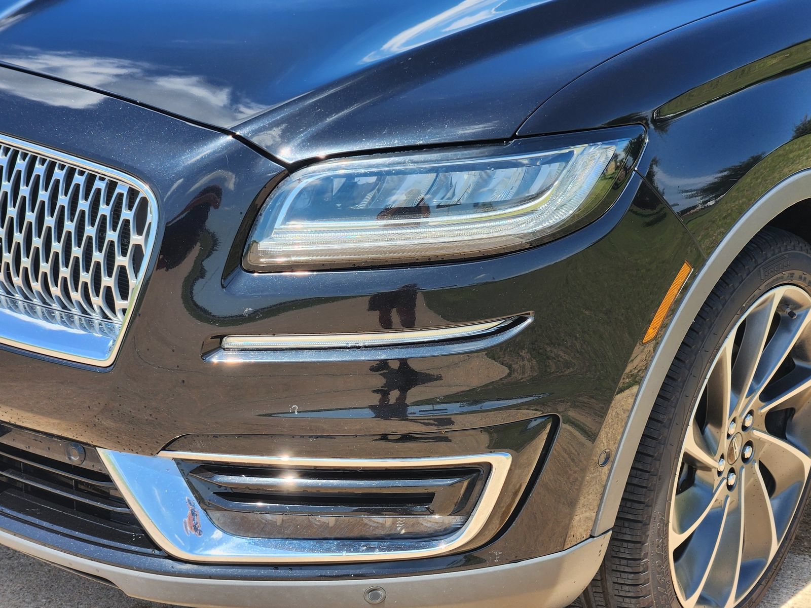 Used 2020 Lincoln Nautilus Reserve w/ Equipment Group 201A FWD image 9