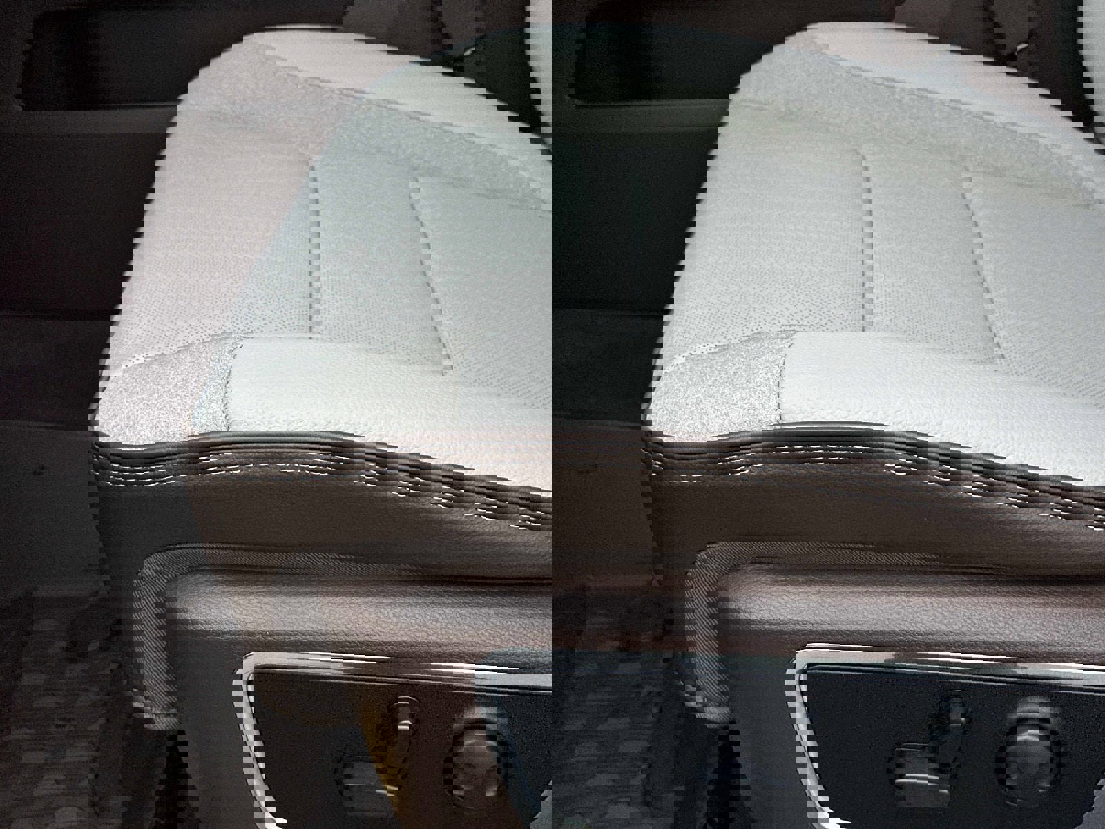 New 2026 RAM 1500 Laramie w/ Advanced Safety Group II image 21