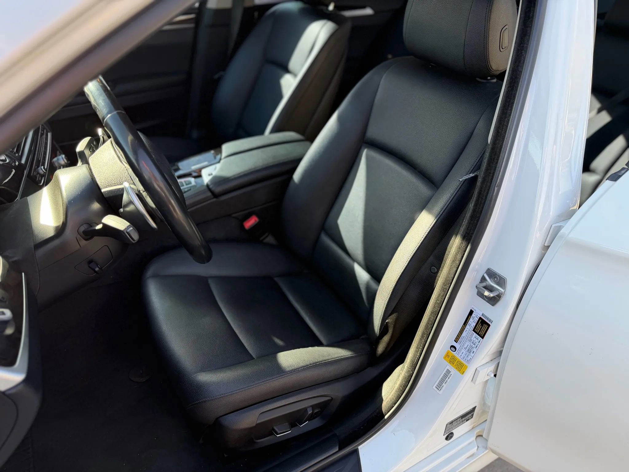 Used 2016 BMW 528i Sedan image 13