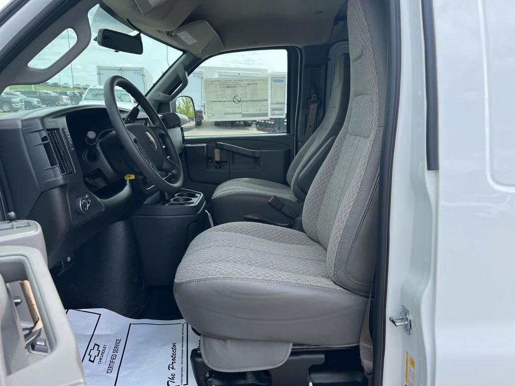 New 2026 Chevrolet Express 3500 Extended w/ Driver Convenience Package RWD image 20
