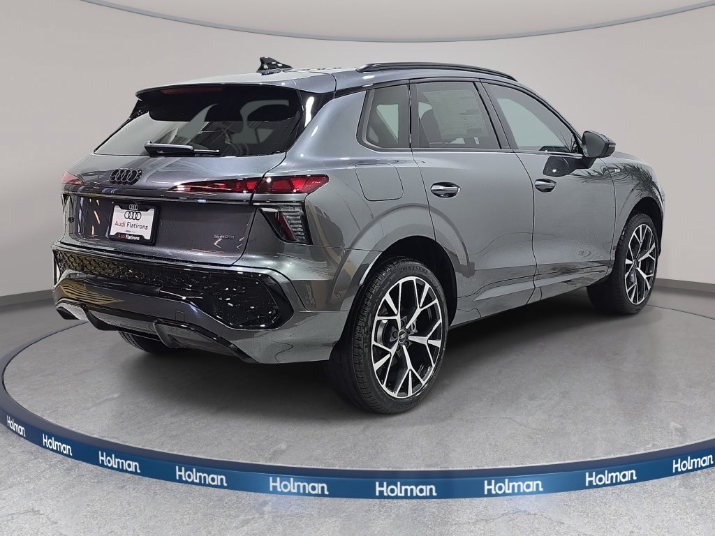 New 2026 Audi Q3 quattro 2.0T AWD/4WD image 5