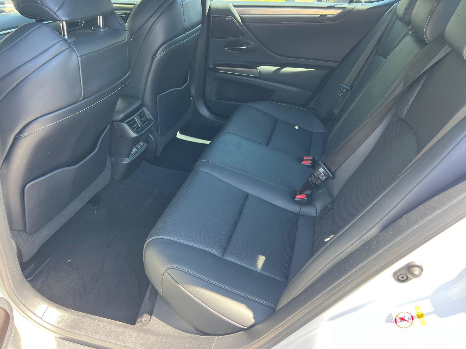Used 2019 Lexus ES 350 F Sport w/ Accessory Package image 21