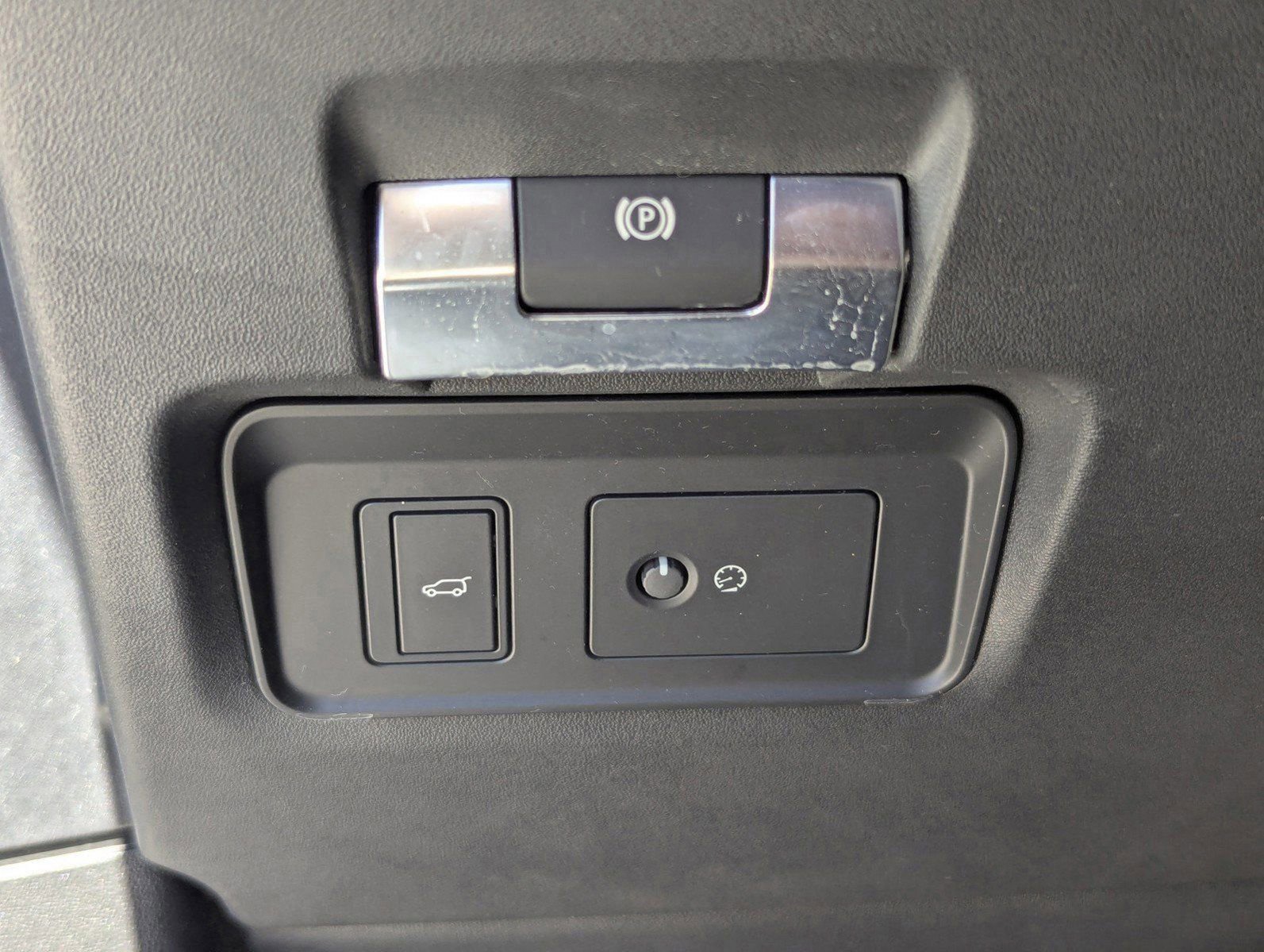 Used 2023 Land Rover Range Rover Evoque R-Dynamic S image 31