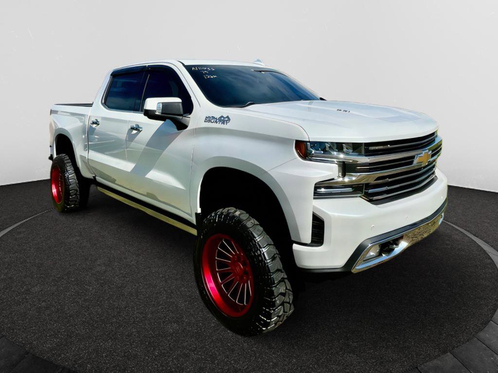 Used 2019 Chevrolet Silverado 1500 High Country w/ Technology Package AWD/4WD image 3