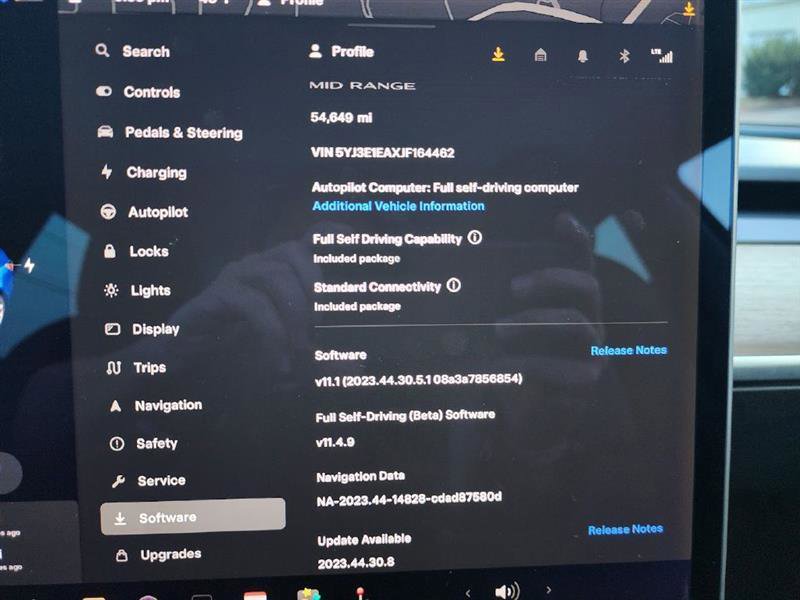Used 2018 Tesla Model 3 Mid Range RWD image 2