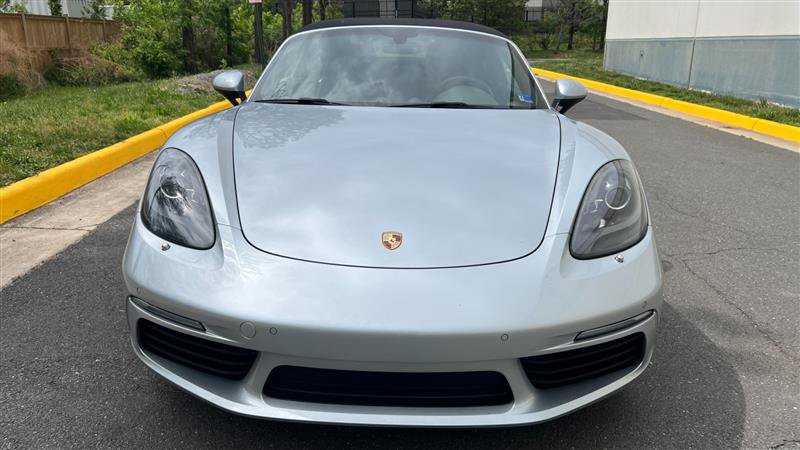 Used 2018 Porsche 718 Boxster RWD image 30