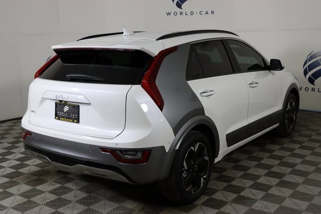 Used 2023 Kia Niro Wave image 7