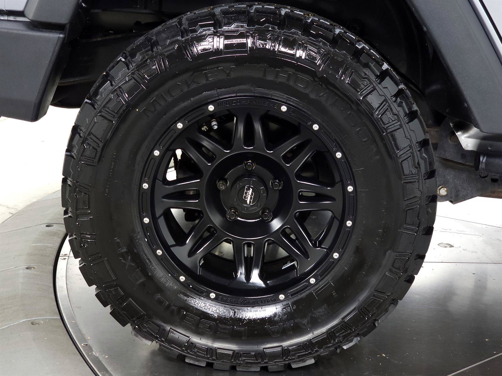 Used 2017 Jeep Wrangler Unlimited Sport w/ Quick Order Package 24S AWD/4WD image 10