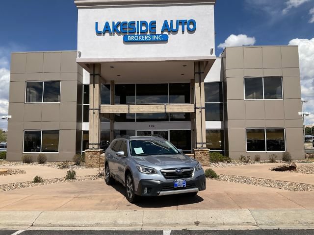 Used 2022 Subaru Outback Limited AWD/4WD image 1