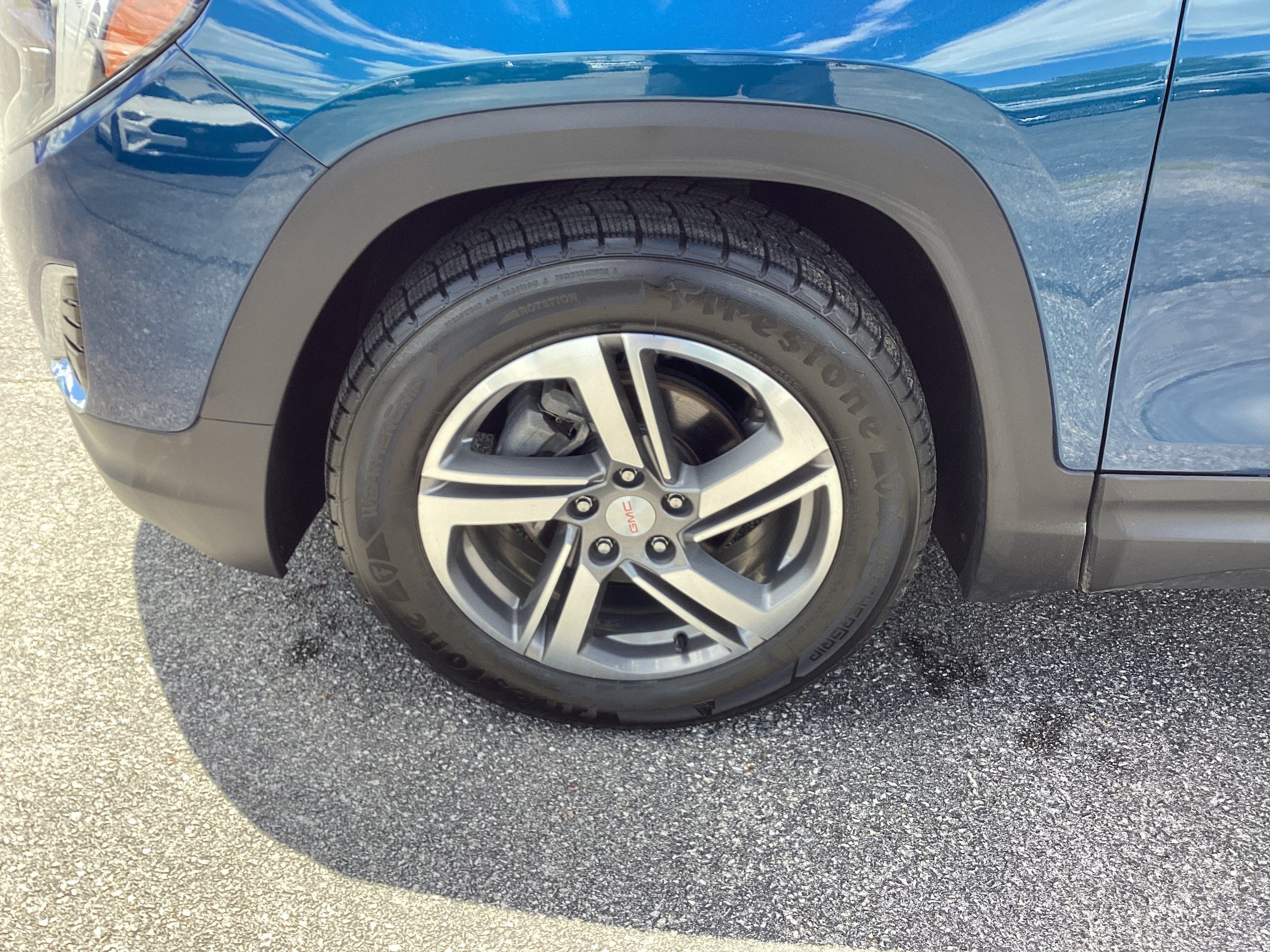 Used 2021 GMC Terrain SLT w/ Infotainment Package II AWD/4WD image 9