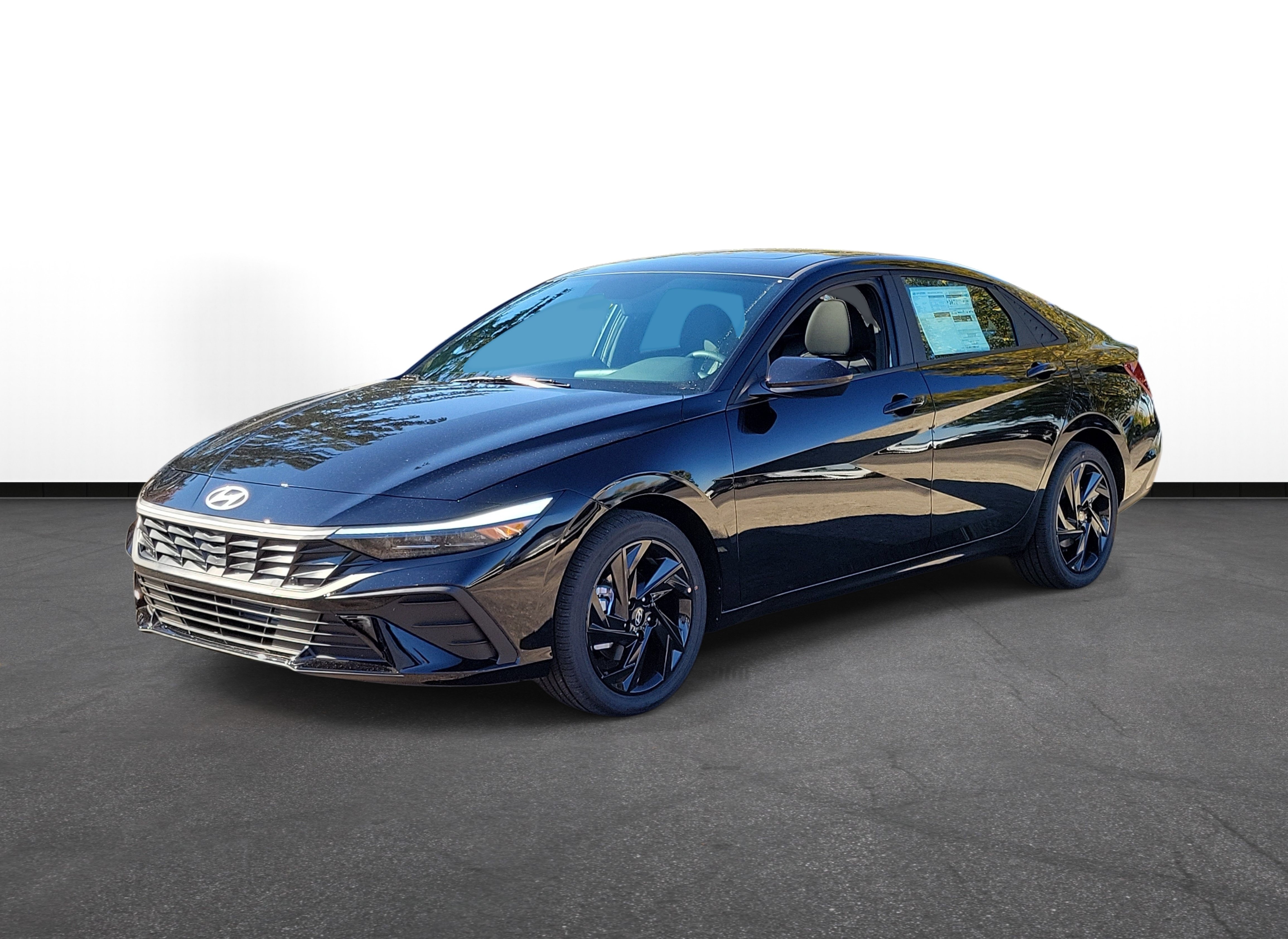 New 2026 Hyundai Elantra SEL Sport FWD image 2