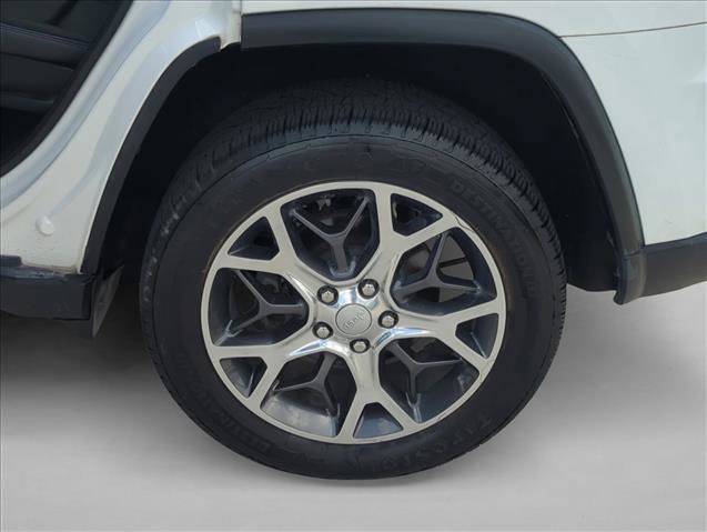 Used 2019 Jeep Grand Cherokee Limited RWD image 20