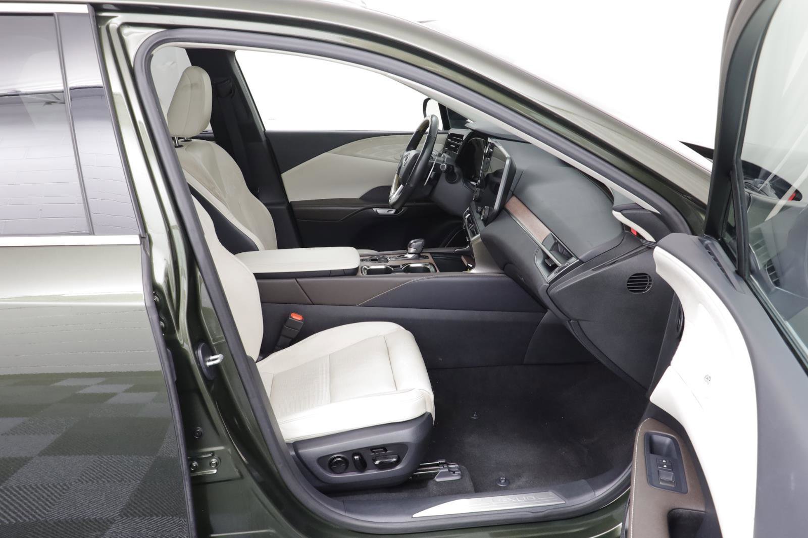 Used 2023 Lexus RX 350 RX 350 Luxury w/ Accessory Package image 20