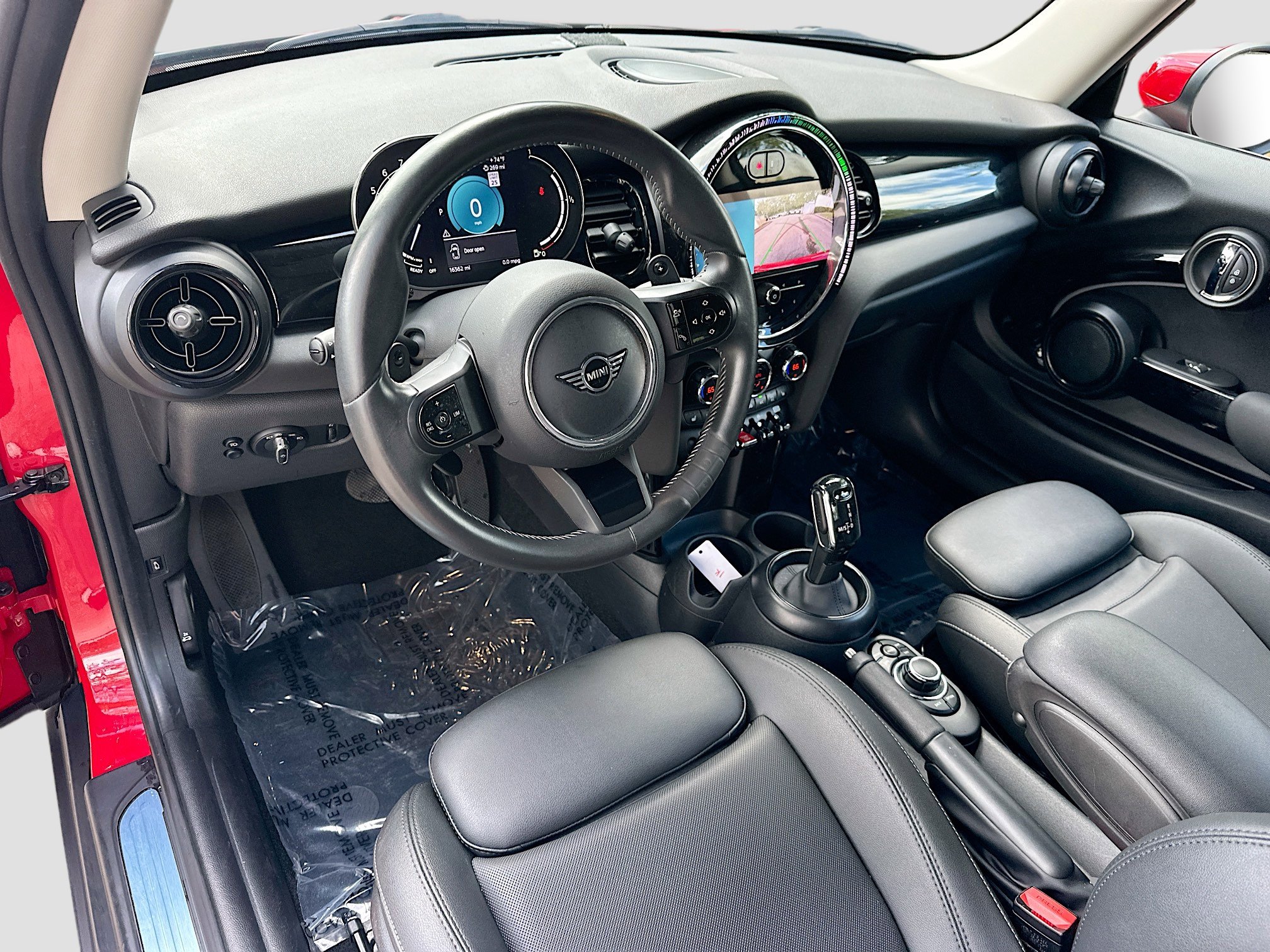 Certified 2024 MINI Cooper S image 9