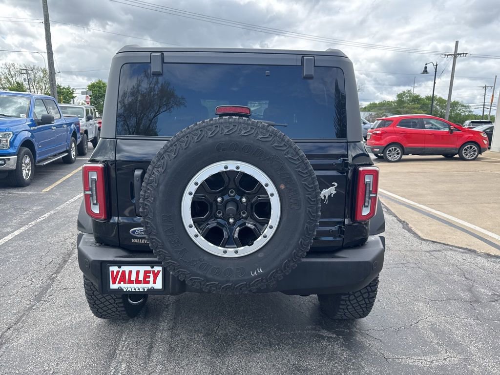 Used 2023 Ford Bronco Big Bend w/ Sasquatch Package AWD/4WD image 4