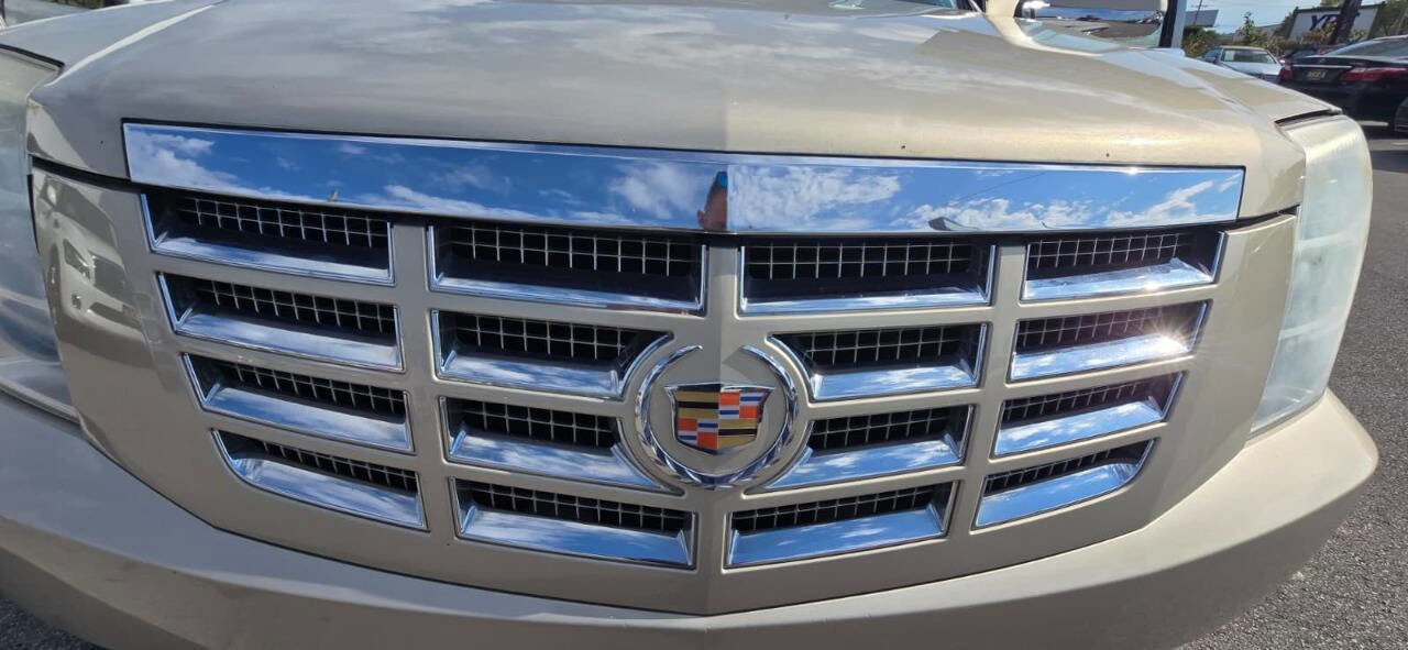 Used 2009 Cadillac Escalade ESV AWD image 48