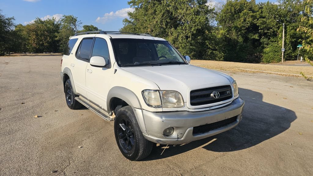 Used 2003 Toyota Sequoia SR5 RWD image 2