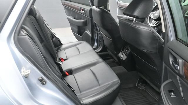 Used 2019 Subaru Outback 2.5i Limited AWD/4WD image 17