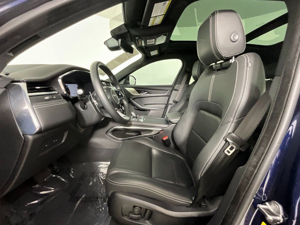 Certified 2025 Jaguar F-PACE R-Dynamic S image 16