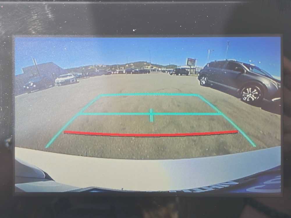 Used 2020 Toyota Prius LE AWD/4WD image 19