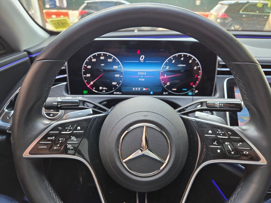 Used 2025 Mercedes-Benz E 350 4MATIC Sedan w/ Winter Package image 2
