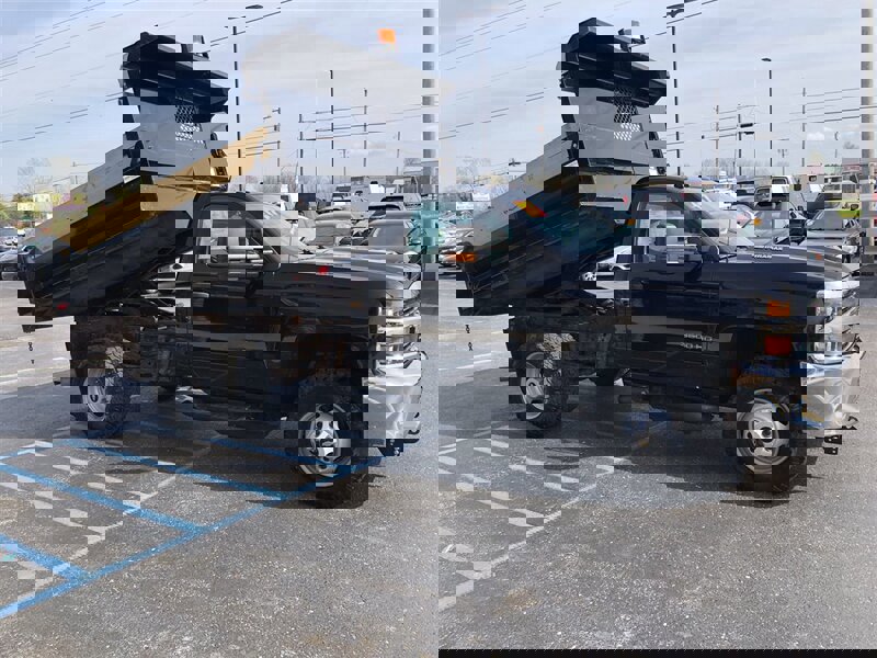 Used 2017 Chevrolet Silverado 3500 W/T w/ WT Convenience Package image 5