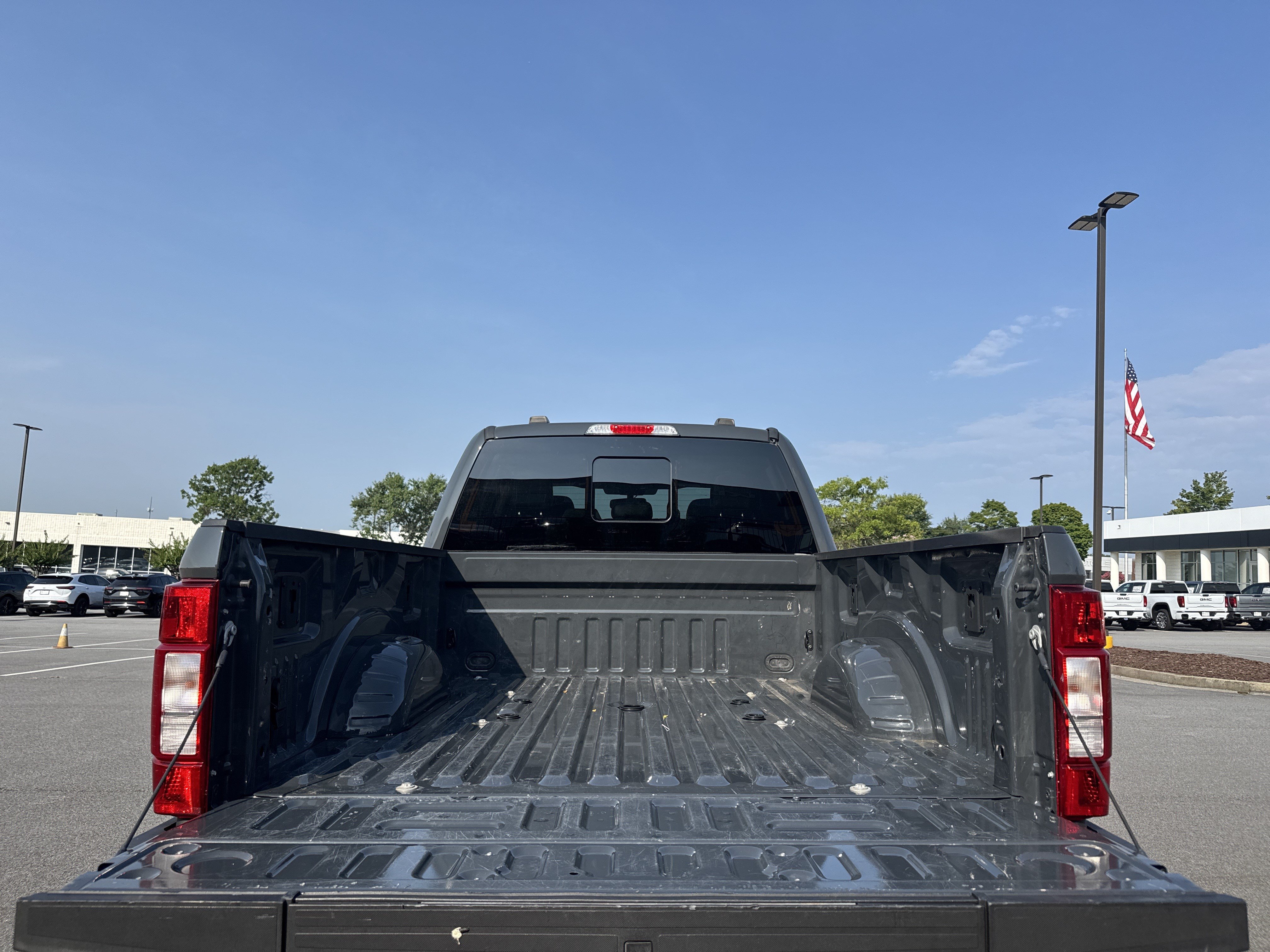 Used 2021 Ford F250 Lariat w/ Lariat Ultimate Package AWD/4WD image 35