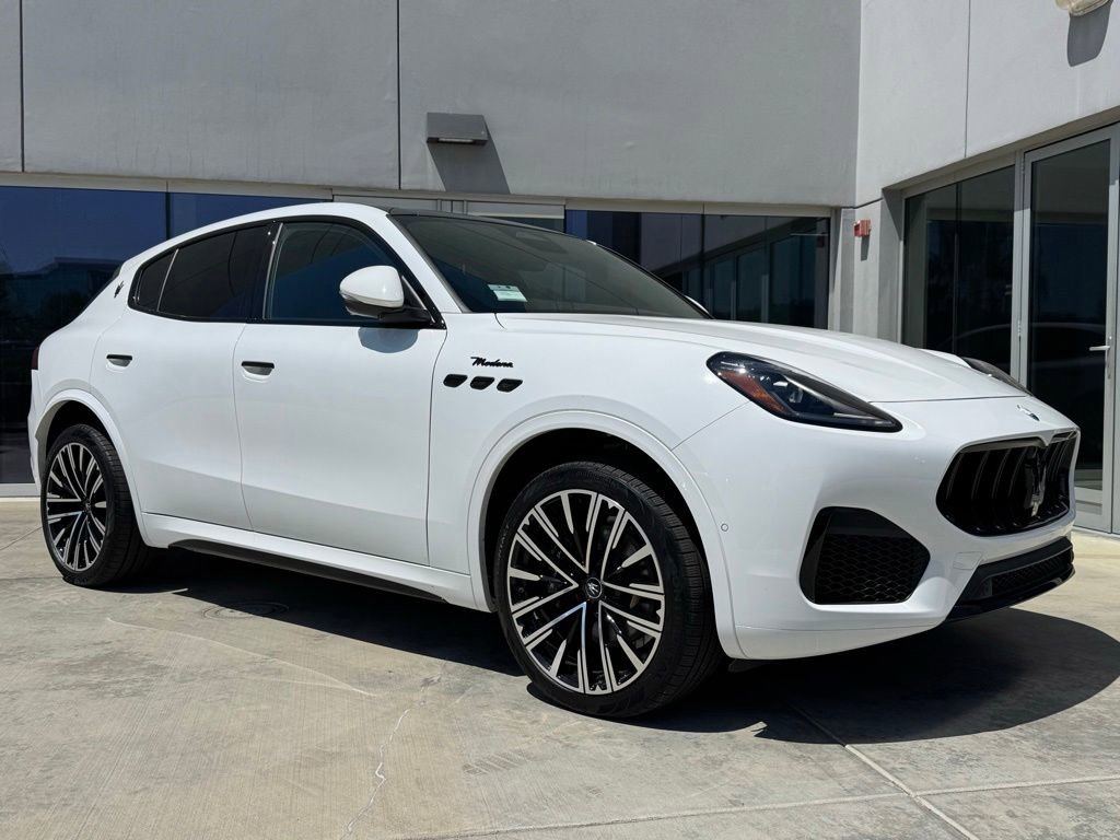 Used 2025 Maserati Grecale Modena AWD/4WD image 1
