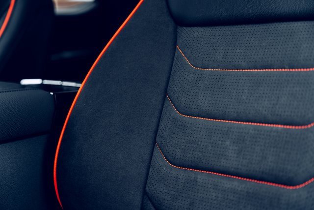 New 2026 Ford F250 Lariat w/ Black Appearance Package image 34