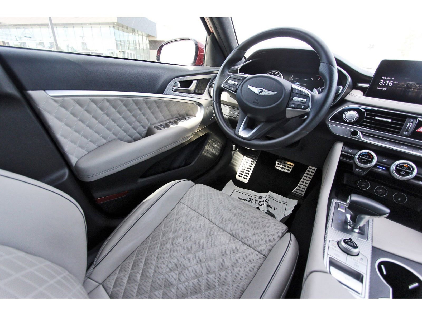 Used 2023 Genesis G70 3.3T w/ Sport Prestige Package image 10