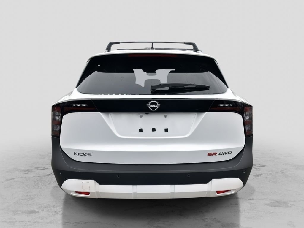 New 2026 Nissan Kicks SR w/ Cold Weather Package AWD/4WD image 3