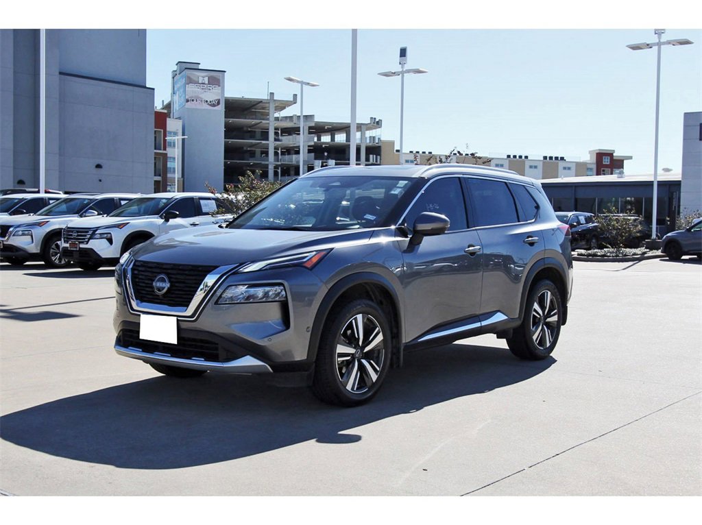 Used 2023 Nissan Rogue Platinum w/ Platinum Premium Package image 2