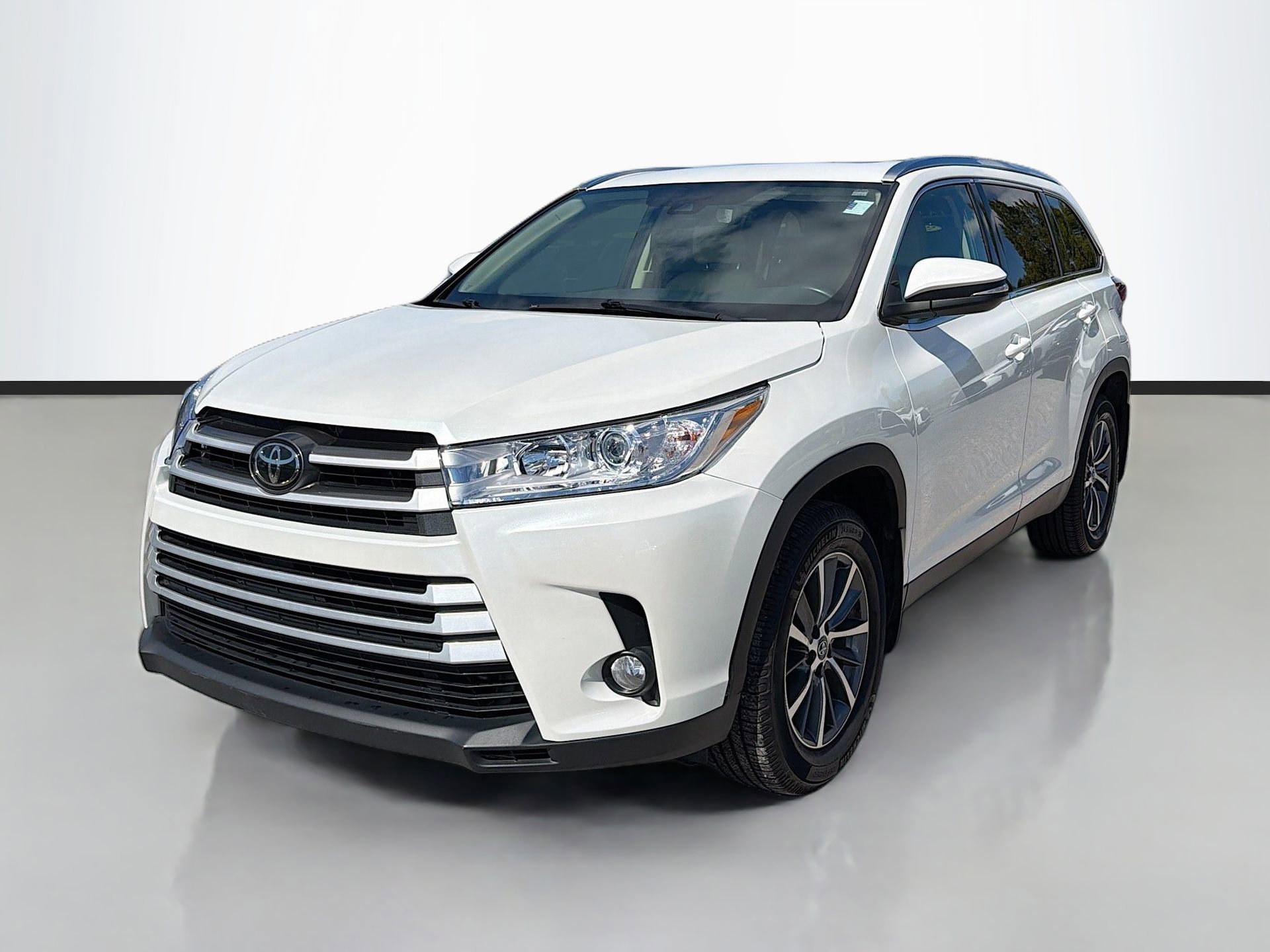 Used 2019 Toyota Highlander XLE image 8