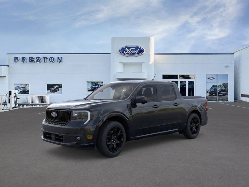 New 2025 Ford Maverick Lobo