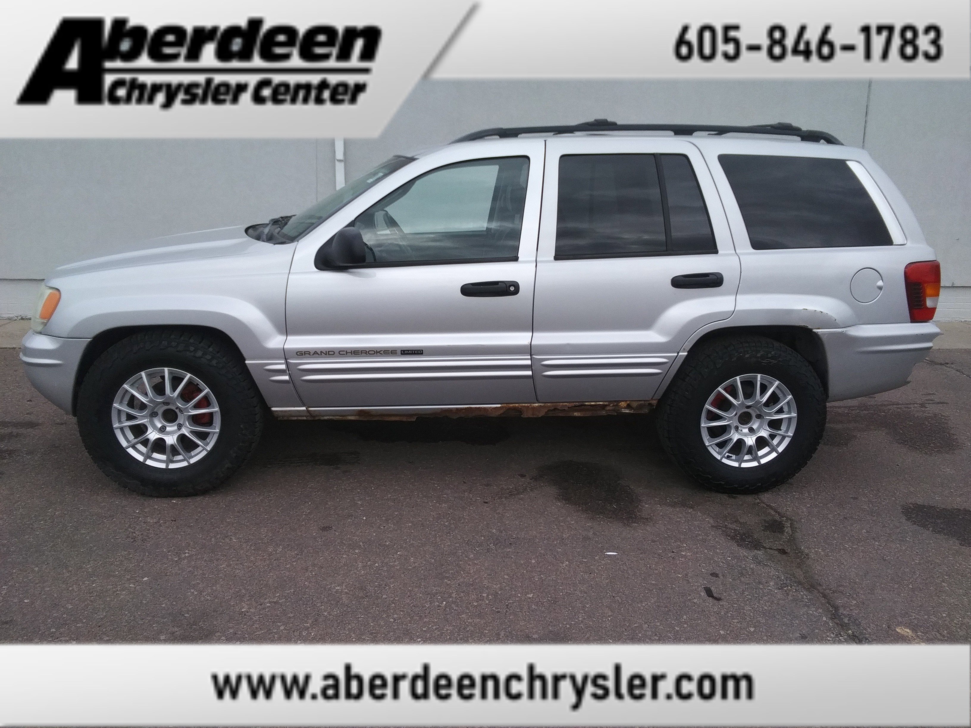 Used 2004 Jeep Grand Cherokee Limited w/ Trailer Tow Group IV image 1